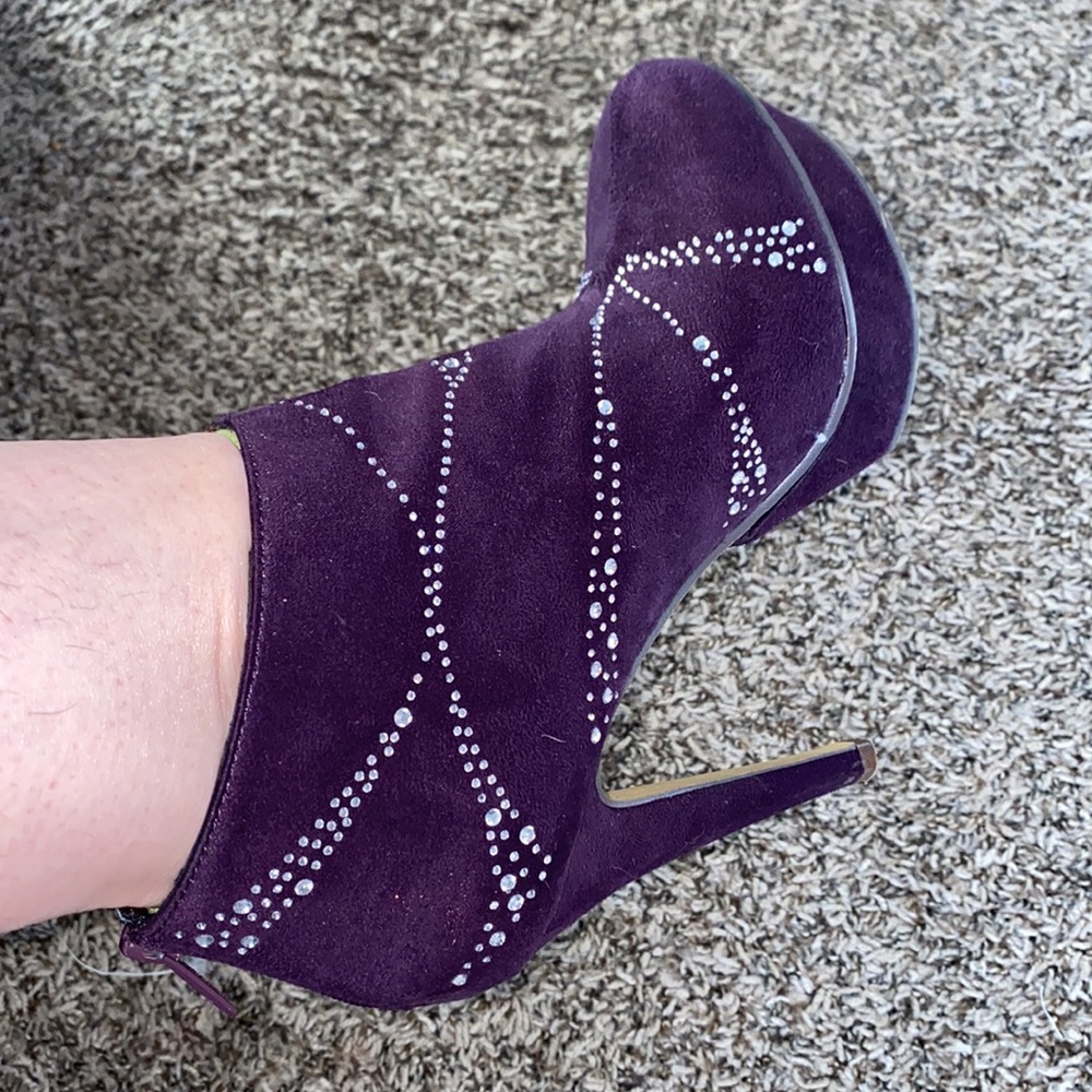 Ankle Boot - Picture 6 of 6